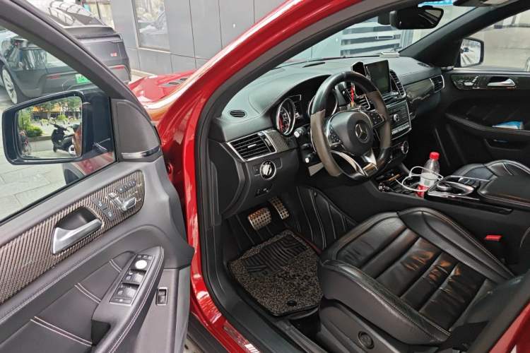 Used Mercedes-Benz GLE Coupe AMG 2015 AMG GLE 63 4MATIC Coupe SUV Driver Seat