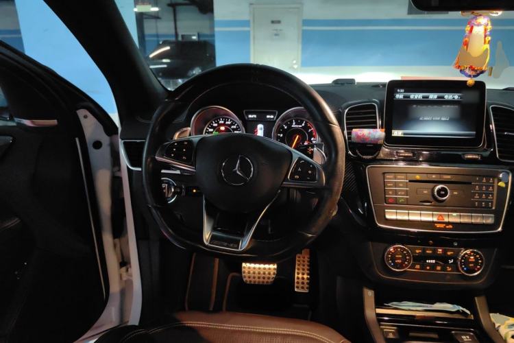 Used Mercedes-Benz GLE Coupe AMG 2015 AMG GLE 63 4MATIC Coupe SUV Steering Wheel
