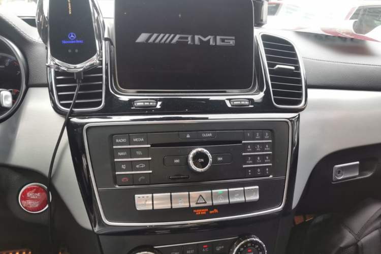 Used Mercedes-Benz GLE Coupe AMG 2017 AMG GLE 43 4MATIC Coupe SUV Audio And AC Panel
