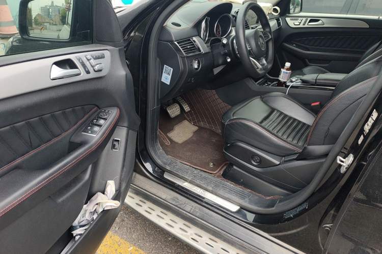 Used Mercedes-Benz GLE Coupe AMG 2017 AMG GLE 43 4MATIC Coupe SUV Driver Seat