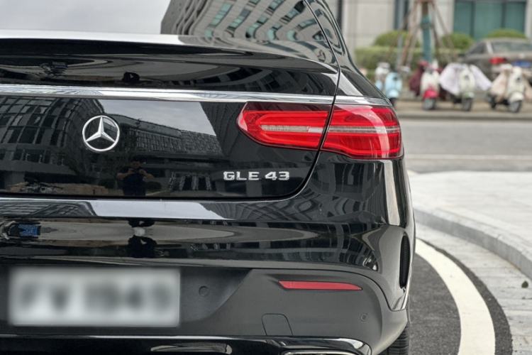 Used Mercedes-Benz GLE Coupe AMG 2017 AMG GLE 43 4MATIC Coupe SUV Exterior 10