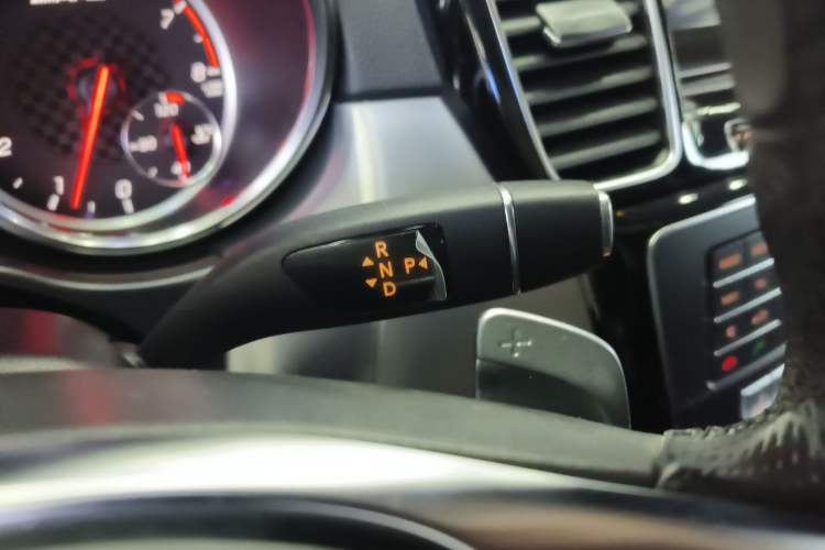Used Mercedes-Benz GLE Coupe AMG 2017 AMG GLE 43 4MATIC Coupe SUV Gear Lever