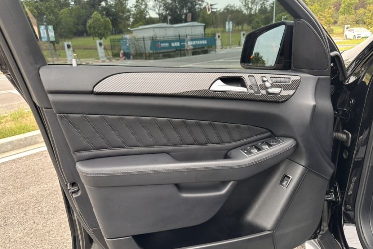Used Mercedes-Benz GLE Coupe AMG 2017 AMG GLE 43 4MATIC Coupe SUV Interior 2