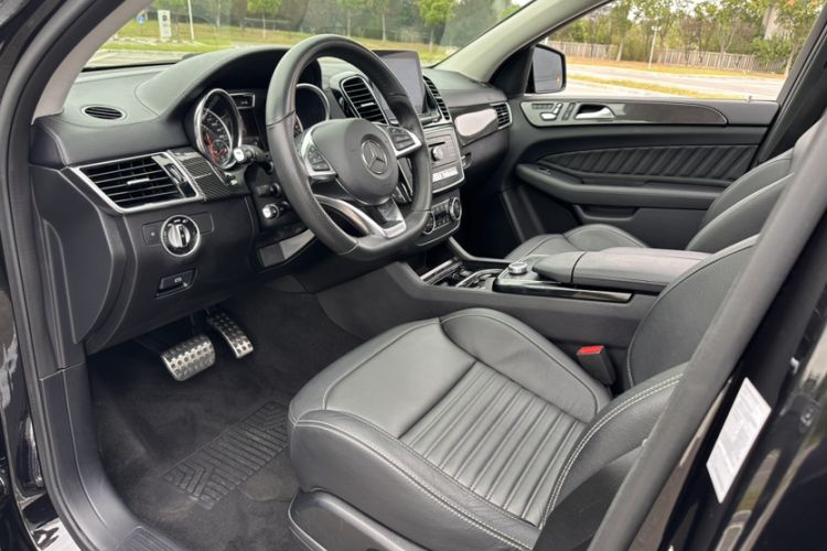 Used Mercedes-Benz GLE Coupe AMG 2017 AMG GLE 43 4MATIC Coupe SUV Interior 7
