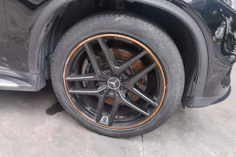 Used Mercedes-Benz GLE Coupe AMG 2017 AMG GLE 43 4MATIC Coupe SUV Right Front Wheel Hub