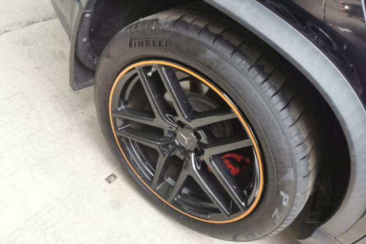 Used Mercedes-Benz GLE Coupe AMG 2017 AMG GLE 43 4MATIC Coupe SUV Right Rear Wheel Hub