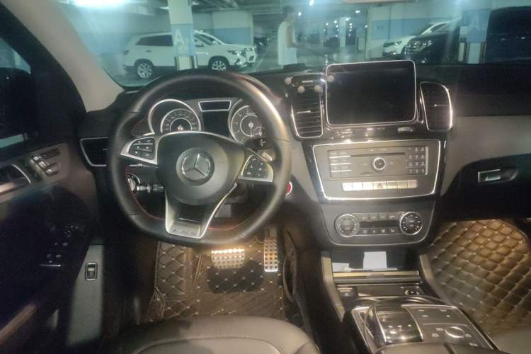 Used Mercedes-Benz GLE Coupe AMG 2017 AMG GLE 43 4MATIC Coupe SUV Steering Wheel