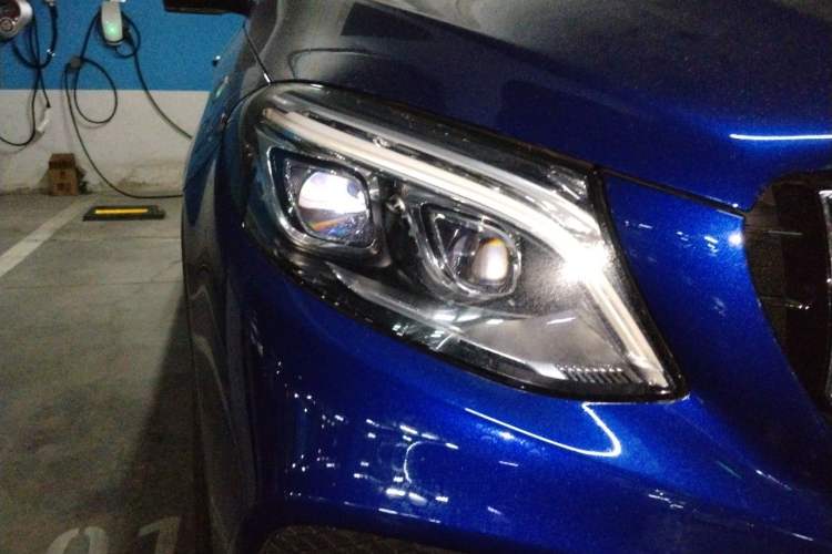 Used Mercedes-Benz GLE Coupe AMG 2017 AMG GLE 43 4MATIC Coupe SUV Right Front Headlight