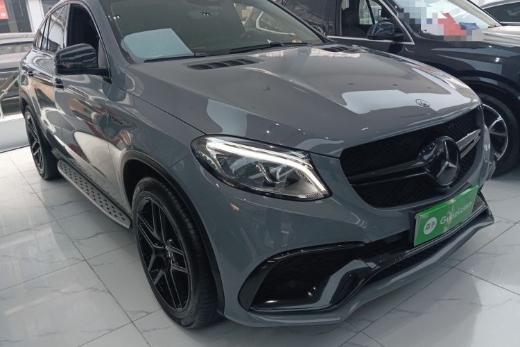 Used Mercedes-Benz GLE Coupe AMG 2017 AMG GLE 43 4MATIC Coupe SUV Front Right 45 Deg