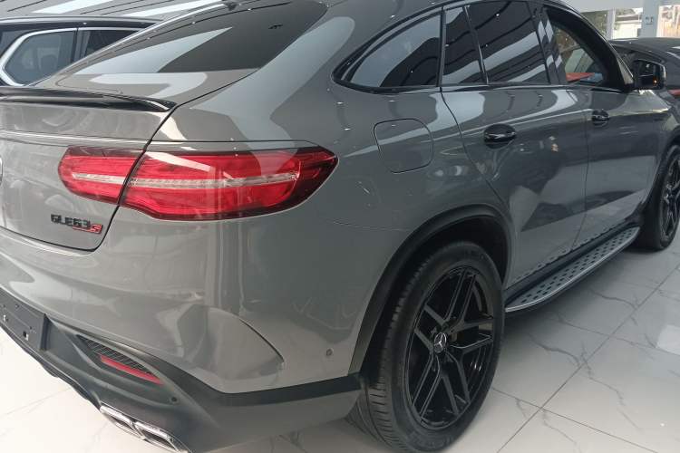Used Mercedes-Benz GLE Coupe AMG 2017 AMG GLE 43 4MATIC Coupe SUV Rear Right 45 Deg