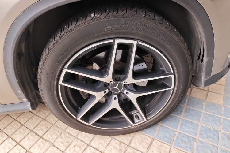 Used Mercedes-Benz GLE Coupe AMG  Right Front Wheel Hub