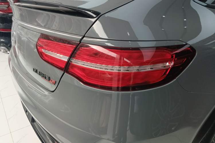 Used Mercedes-Benz GLE Coupe AMG 2017 AMG GLE 43 4MATIC Coupe SUV Right Rear Taillight
