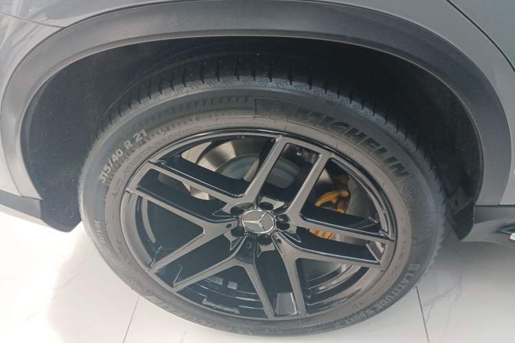 Used Mercedes-Benz GLE Coupe AMG 2017 AMG GLE 43 4MATIC Coupe SUV Right Rear Wheel Hub