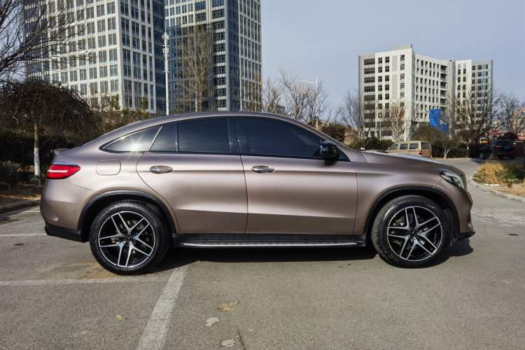 Used Mercedes-Benz GLE Coupe AMG 2017 AMG GLE 43 4MATIC Coupe SUV Exterior 6