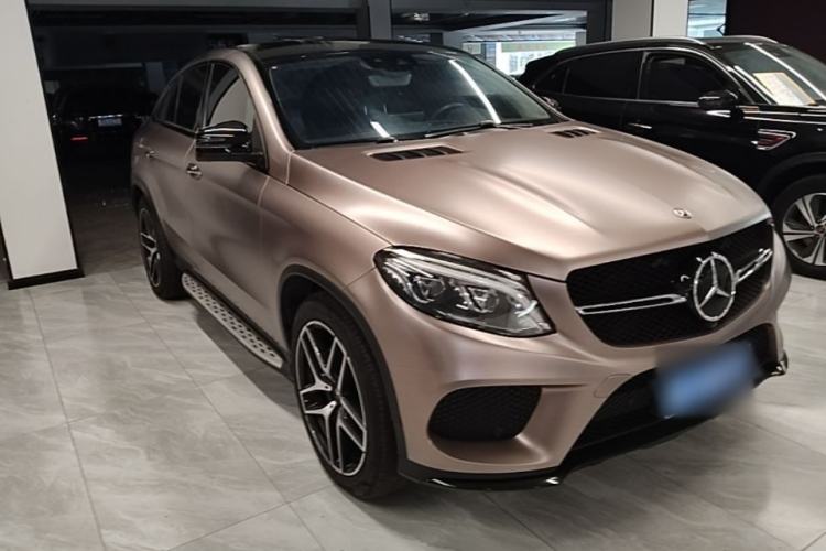 Used Mercedes-Benz GLE Coupe AMG 2017 AMG GLE 43 4MATIC Coupe SUV Front Right 45 Deg