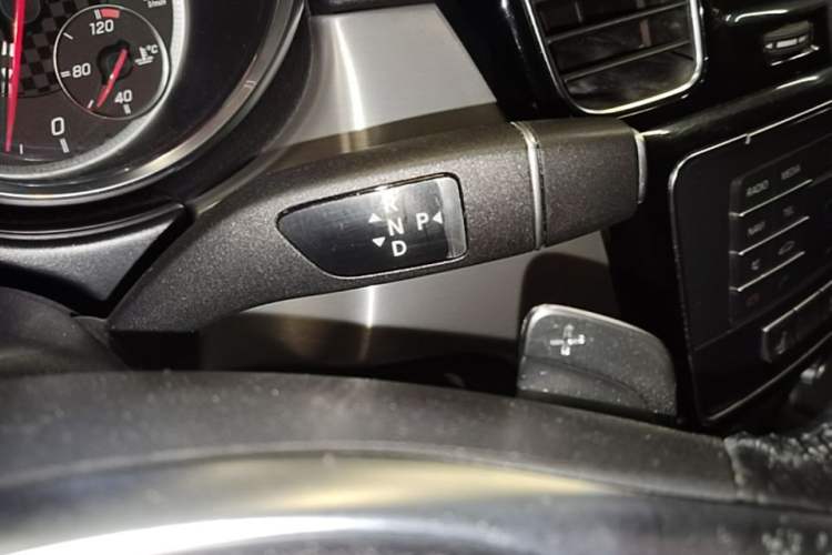 Used Mercedes-Benz GLE Coupe AMG 2017 AMG GLE 43 4MATIC Coupe SUV Gear Lever