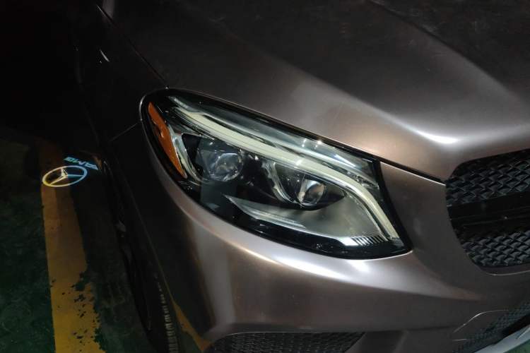 Used Mercedes-Benz GLE Coupe AMG 2017 AMG GLE 43 4MATIC Coupe SUV Right Front Headlight