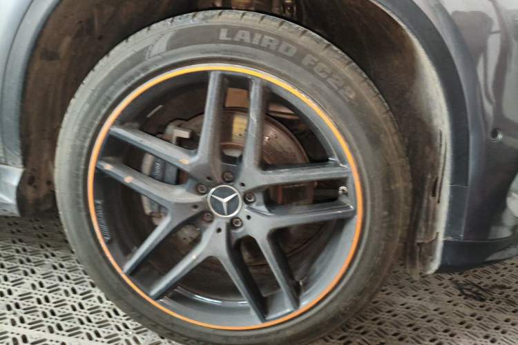 Used Mercedes-Benz GLE Coupe AMG 2017 AMG GLE 43 4MATIC Coupe SUV Right Front Wheel Hub