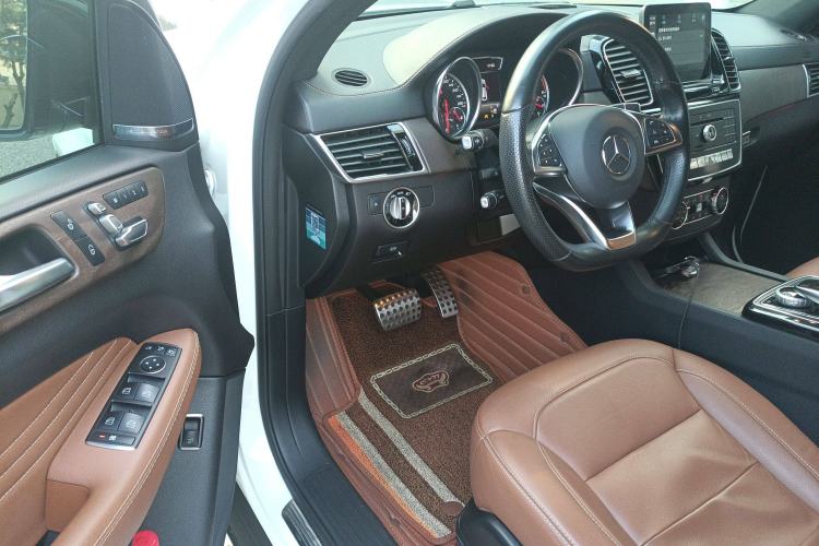Used Mercedes-Benz GLE Coupe AMG 2017 AMG GLE 43 4MATIC Coupe SUV Driver Seat