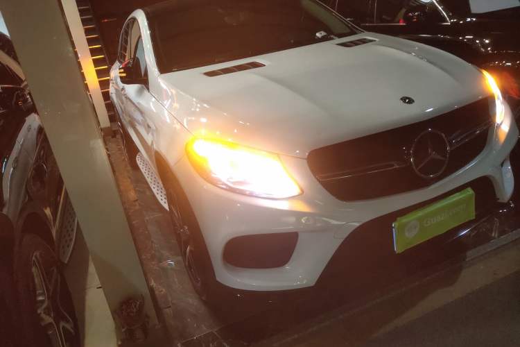 Used Mercedes-Benz GLE Coupe AMG 2017 AMG GLE 43 4MATIC Coupe SUV Exterior 2