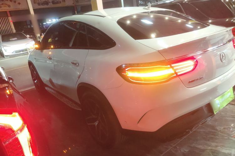 Used Mercedes-Benz GLE Coupe AMG 2017 AMG GLE 43 4MATIC Coupe SUV Exterior 3