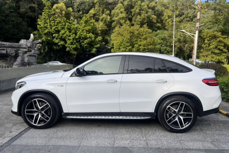 Used Mercedes-Benz GLE Coupe AMG 2017 AMG GLE 43 4MATIC Coupe SUV Exterior 4