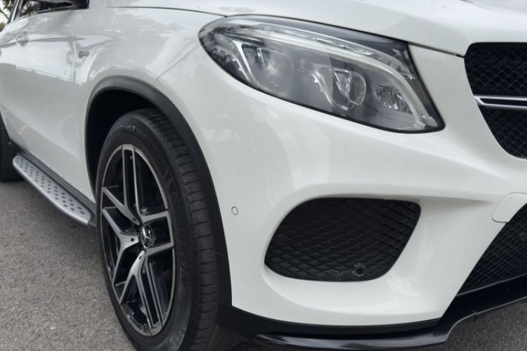 Used Mercedes-Benz GLE Coupe AMG 2017 AMG GLE 43 4MATIC Coupe SUV Exterior 8
