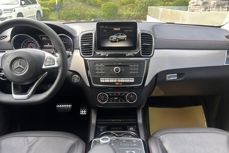 Used Mercedes-Benz GLE Coupe AMG 2017 AMG GLE 43 4MATIC Coupe SUV Gear Lever