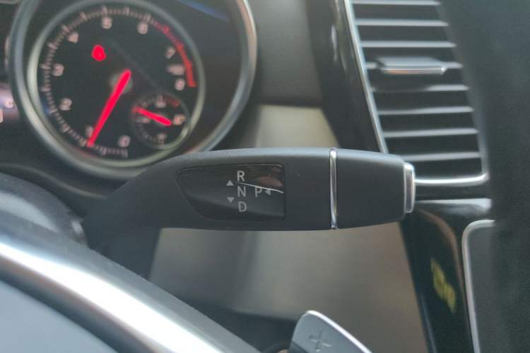 Used Mercedes-Benz GLE Coupe AMG 2017 AMG GLE 43 4MATIC Coupe SUV Gear Lever
