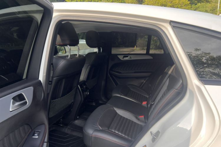 Used Mercedes-Benz GLE Coupe AMG 2017 AMG GLE 43 4MATIC Coupe SUV Interior 2