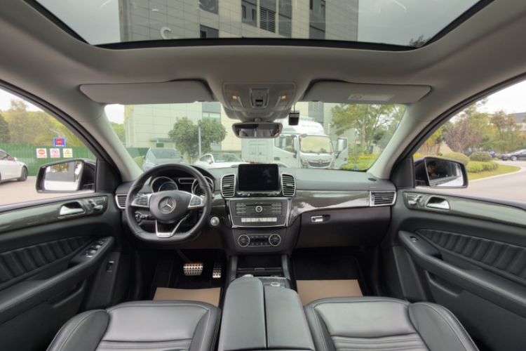 Used Mercedes-Benz GLE Coupe AMG 2017 AMG GLE 43 4MATIC Coupe SUV Interior 2