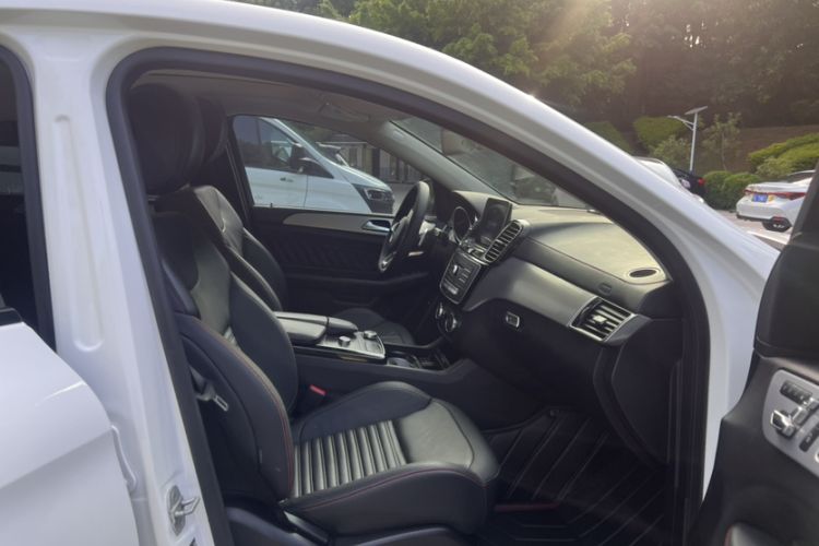 Used Mercedes-Benz GLE Coupe AMG 2017 AMG GLE 43 4MATIC Coupe SUV Right Front Seat