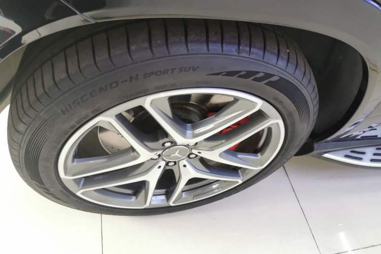 Used Mercedes-Benz GLE Coupe AMG 2020 AMG GLE 53 4MATIC+ Coupe SUV Left Front Wheel Hub
