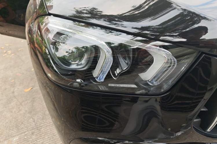 Used Mercedes-Benz GLE Coupe AMG 2020 AMG GLE 53 4MATIC+ Coupe SUV Right Front Headlight