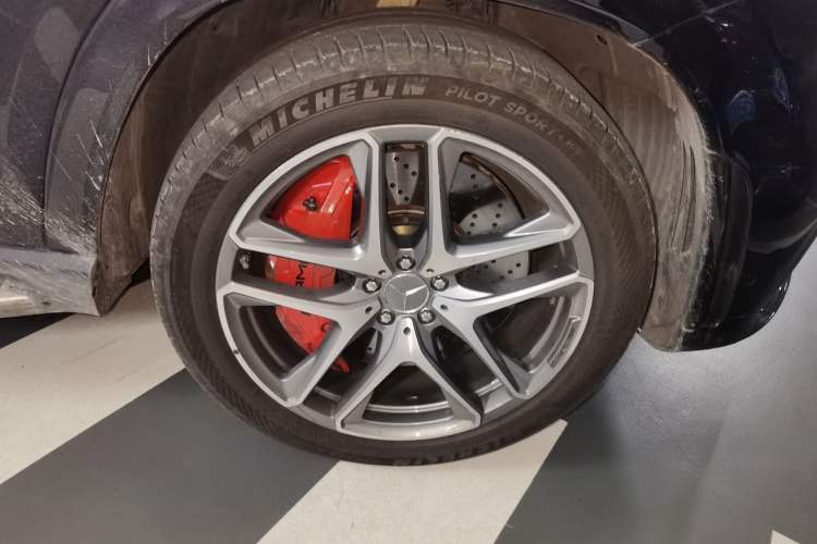 Used Mercedes-Benz GLE Coupe AMG 2020 AMG GLE 53 4MATIC+ Coupe SUV Right Front Wheel Hub