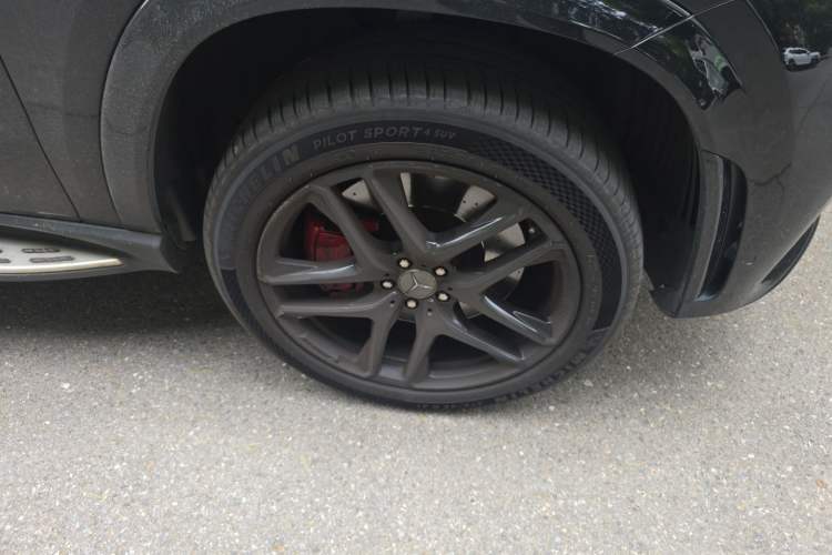 Used Mercedes-Benz GLE Coupe AMG 2020 AMG GLE 53 4MATIC+ Coupe SUV Right Front Wheel Hub