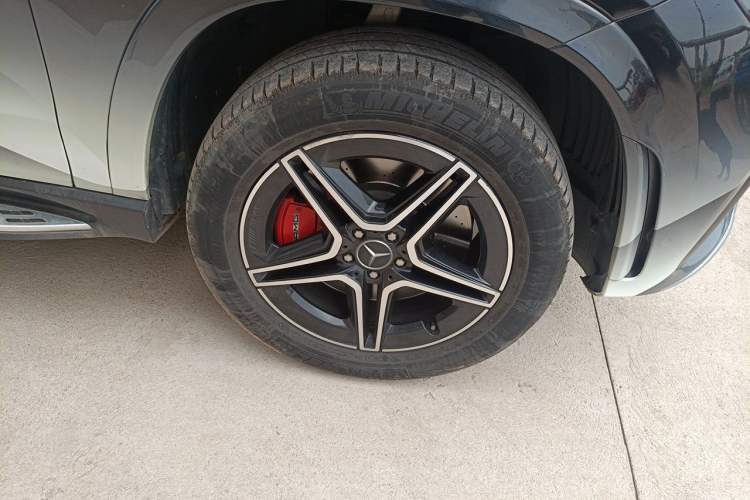 Used Mercedes-Benz GLE Coupe AMG 2020 AMG GLE 53 4MATIC+ Coupe SUV Right Front Wheel Hub
