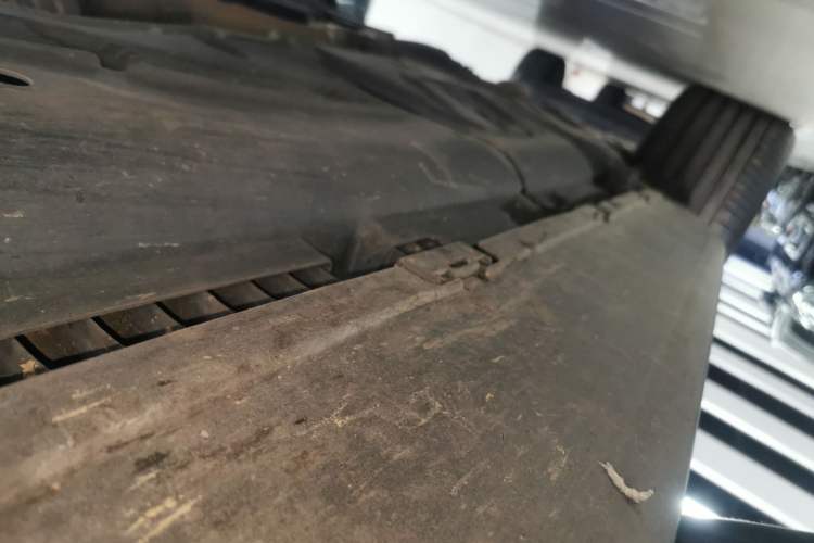 Used Mercedes-Benz GLE Coupe AMG 2020 AMG GLE 53 4MATIC+ Coupe SUV Right Side Sill