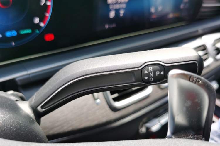 Used Mercedes-Benz GLE Coupe AMG 2020 AMG GLE 53 4MATIC+ Coupe SUV Gear Lever