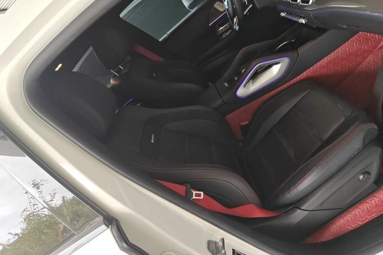 Used Mercedes-Benz GLE Coupe AMG 2020 AMG GLE 53 4MATIC+ Coupe SUV Right Front Seat