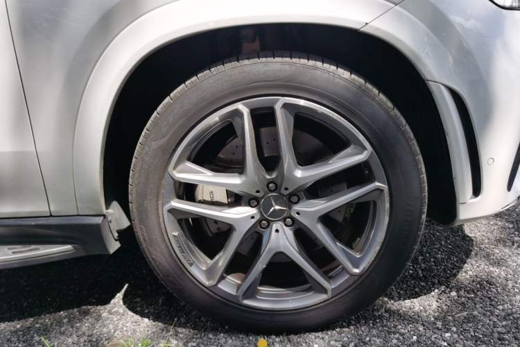 Used Mercedes-Benz GLE Coupe AMG 2020 AMG GLE 53 4MATIC+ Coupe SUV Right Front Wheel Hub