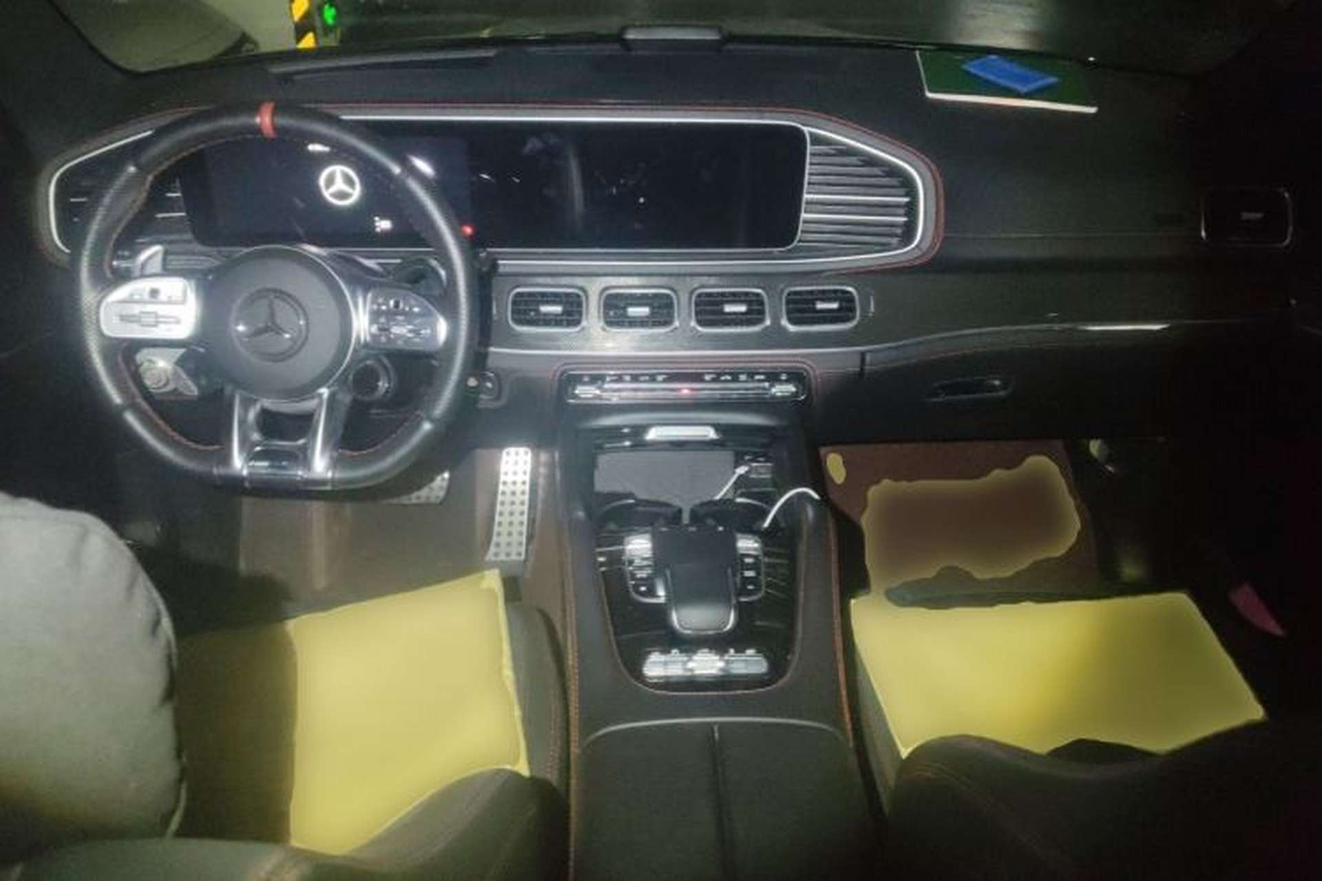 Used Mercedes-Benz GLE Coupe AMG 2022 AMG GLE 53 4MATIC+ Coupe SUV Center Console