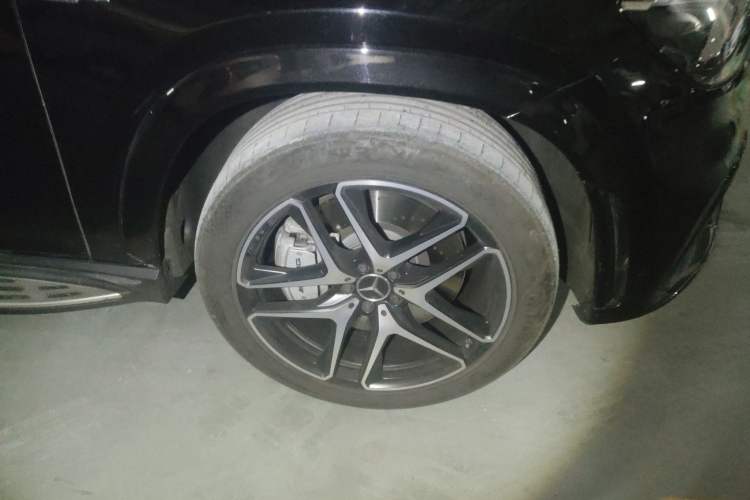 Used Mercedes-Benz GLE Coupe AMG 2022 AMG GLE 53 4MATIC+ Coupe SUV Right Front Wheel Hub
