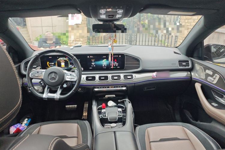 Used Mercedes-Benz GLE Coupe AMG 2022 AMG GLE 53 4MATIC+ Coupe SUV Center Console