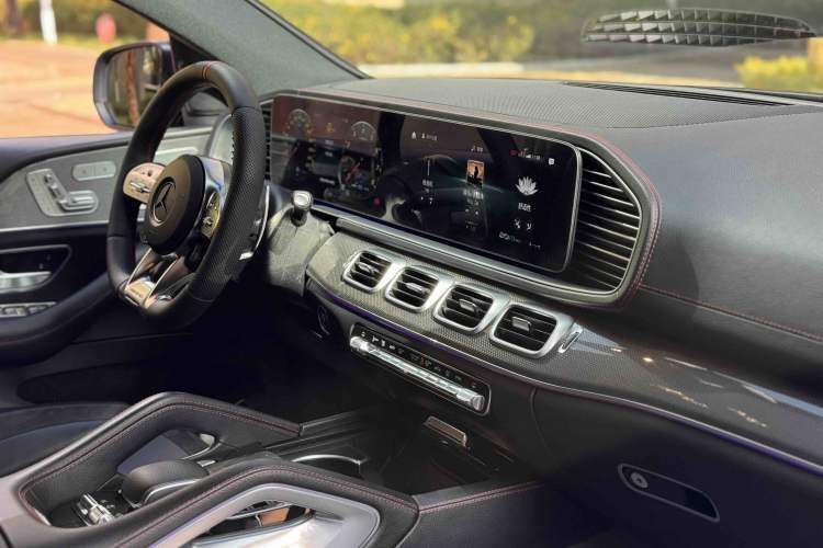 Used Mercedes-Benz GLE Coupe AMG 2022 AMG GLE 53 4MATIC+ Coupe SUV Interior 13
