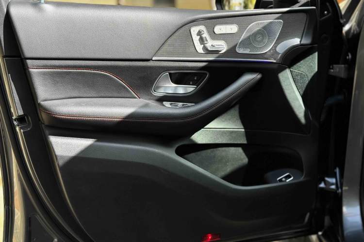 Used Mercedes-Benz GLE Coupe AMG 2022 AMG GLE 53 4MATIC+ Coupe SUV Interior 3