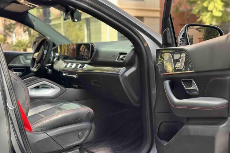 Used Mercedes-Benz GLE Coupe AMG 2022 AMG GLE 53 4MATIC+ Coupe SUV Interior 9