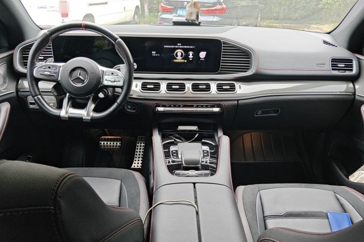 Used Mercedes-Benz GLE Coupe AMG 2023 AMG GLE 53 4MATIC+ Coupe SUV Center Console