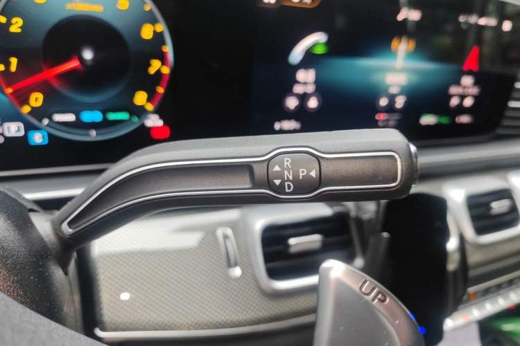 Used Mercedes-Benz GLE Coupe AMG 2023 AMG GLE 53 4MATIC+ Coupe SUV Gear Lever