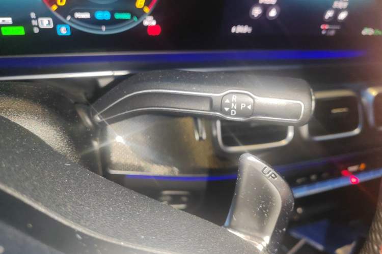Used Mercedes-Benz GLE Coupe AMG 2023 AMG GLE 53 4MATIC+ Coupe SUV Gear Lever